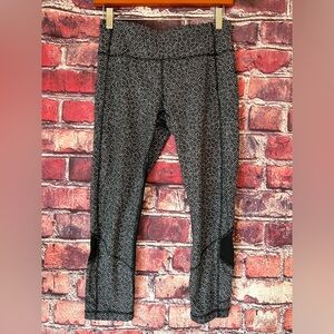 Lululemon Pace Rival Crop Leggings Black White Freckle Flower Mesh
